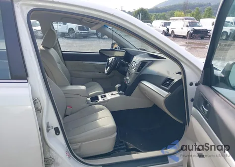 2011 Subaru Legacy 2.5I Premium z USA, uszkodzony, nr VIN 4S3BMBC68B3255862